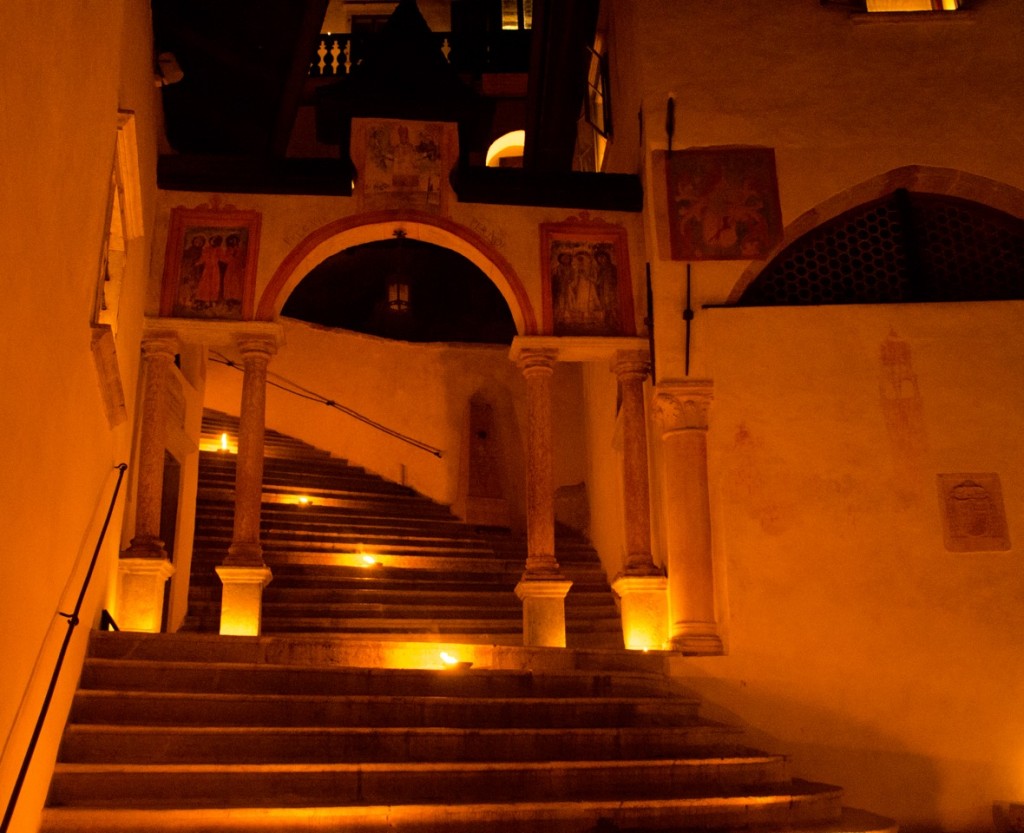 La scalinata che porta alla chiesa principale By Lorenzo Sanna 