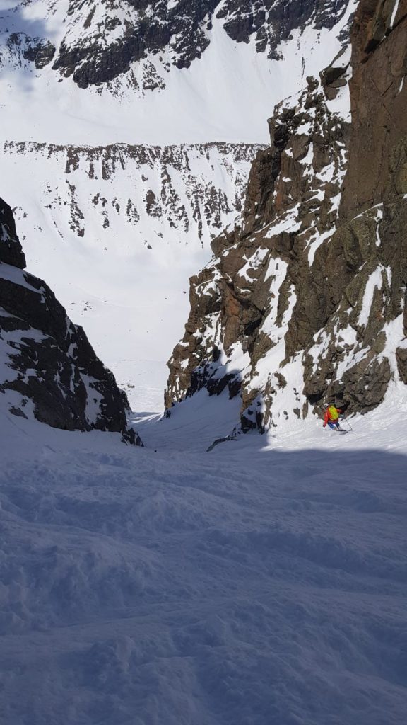 sci alpino-canalone-dolomiti di brenta