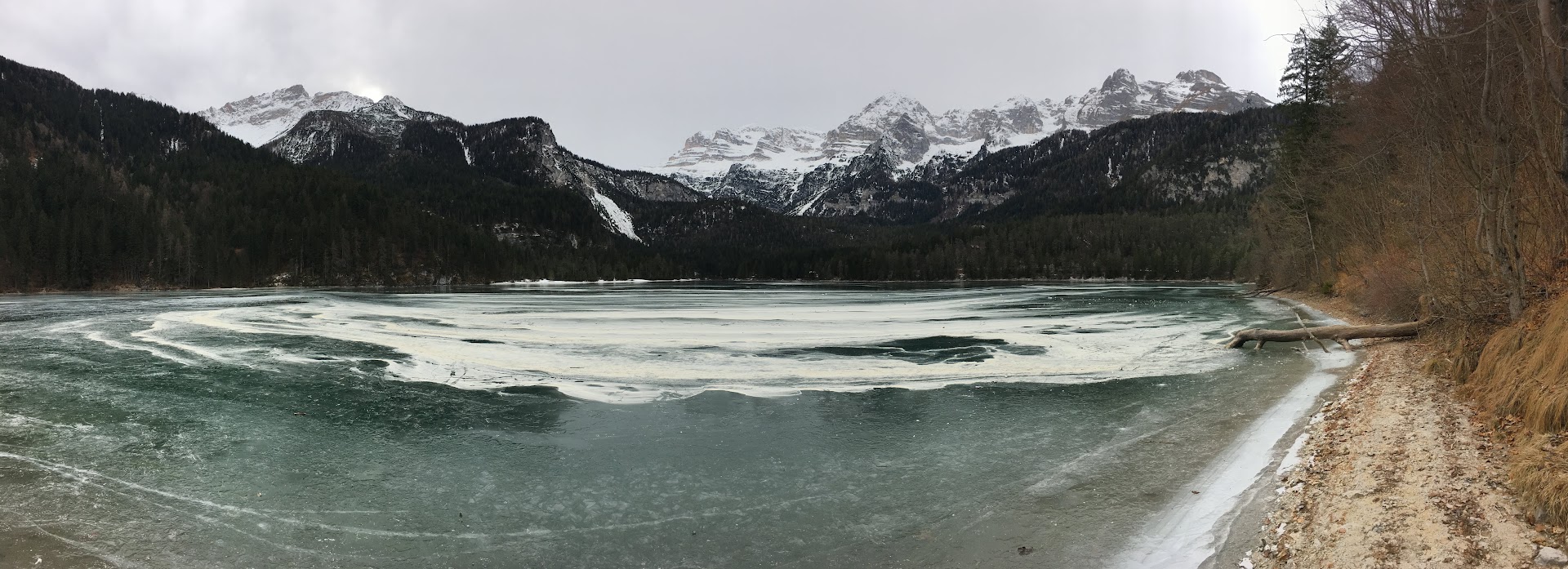 lago-tovel-inverno-ghiaccio