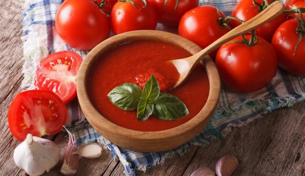 salsa-pomodoro-cucina-pineta